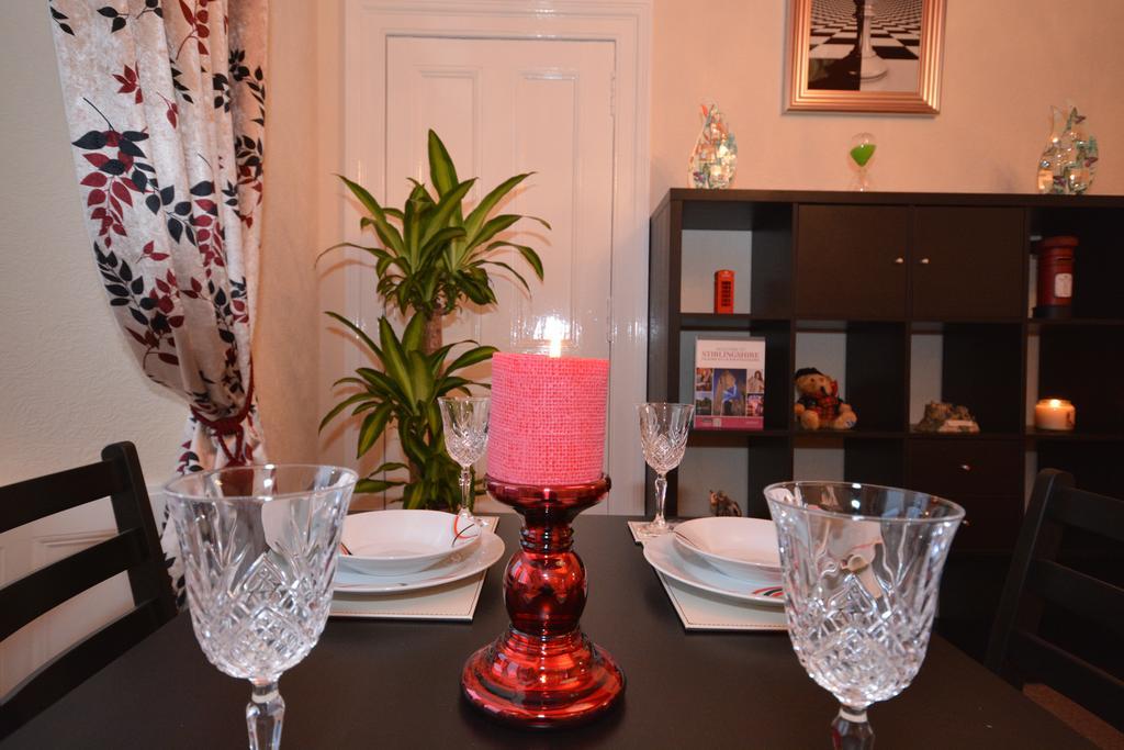 Wallace Apartment สเตอร์ลิง ภายนอก รูปภาพ